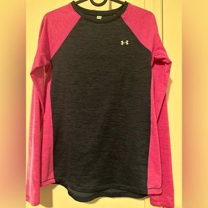 Girl’s NWOT Under Armour Long Sleeve Size M